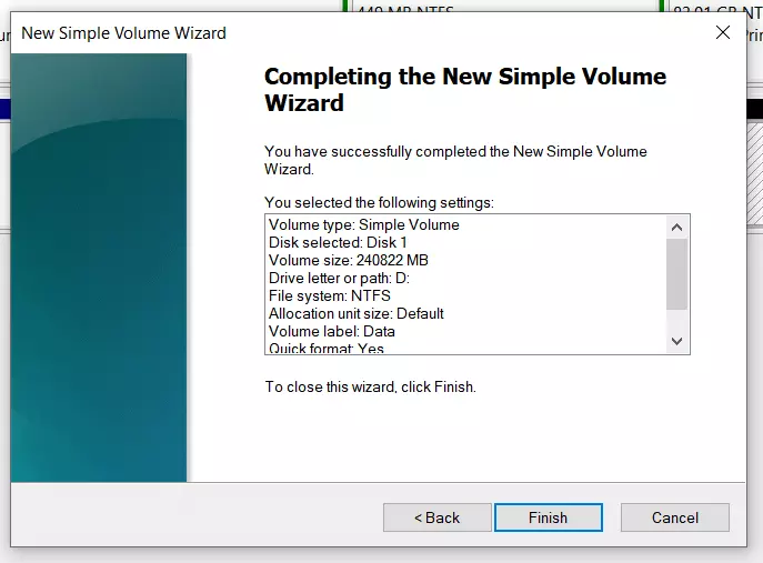 The final window of the New Simple Volume Wizard