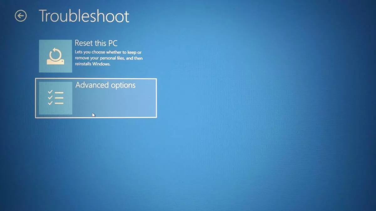 Windows 10 UEFI screenshot – troubleshooting