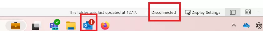 Outlook status bar showing “Disconnected” status