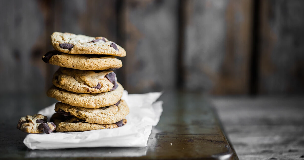 ¿Cómo puedo habilitar las cookies en mi navegador?