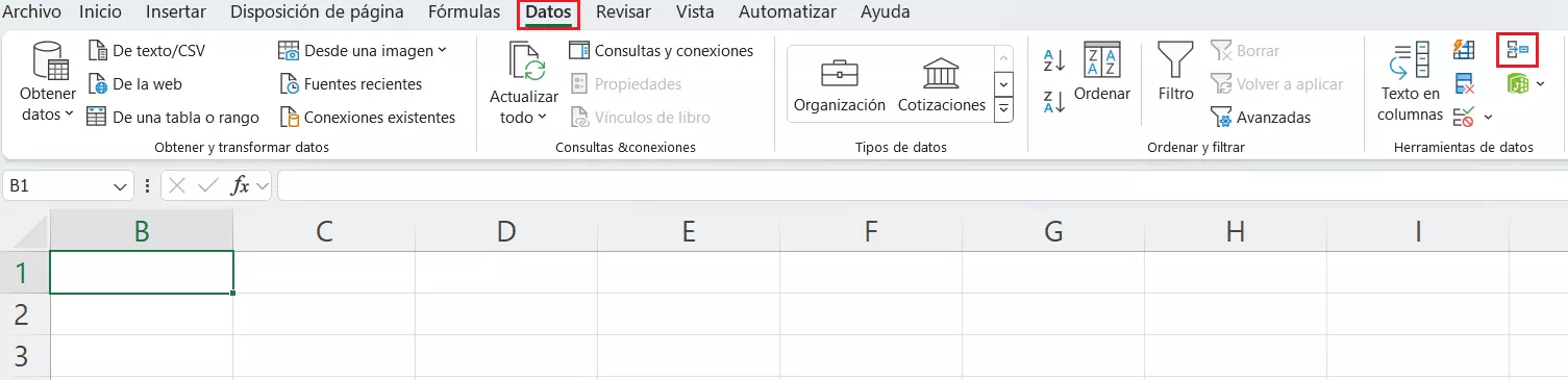 Ve a “Datos” en el menú y haz clic en la opción “Consolidar”